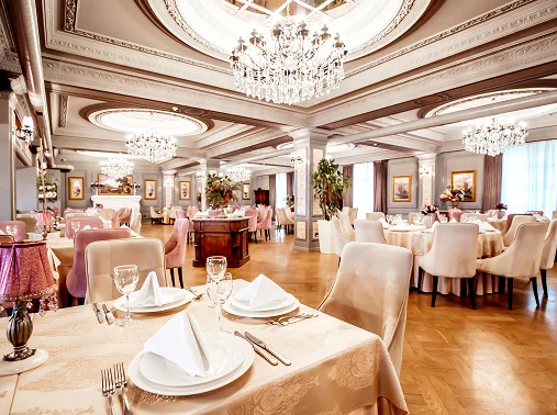 Vue mer, espaces verdoyants ou rooftops en hauteur